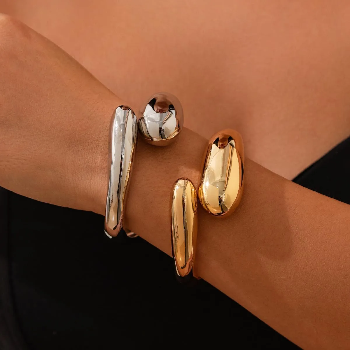 Gold Bangle Bracelets for Women Chunky Cuff Bracelet 18K Gold Plated Open Teardrop Bangle Set Wide Wire Irregular Minimalist Silver Jewelry