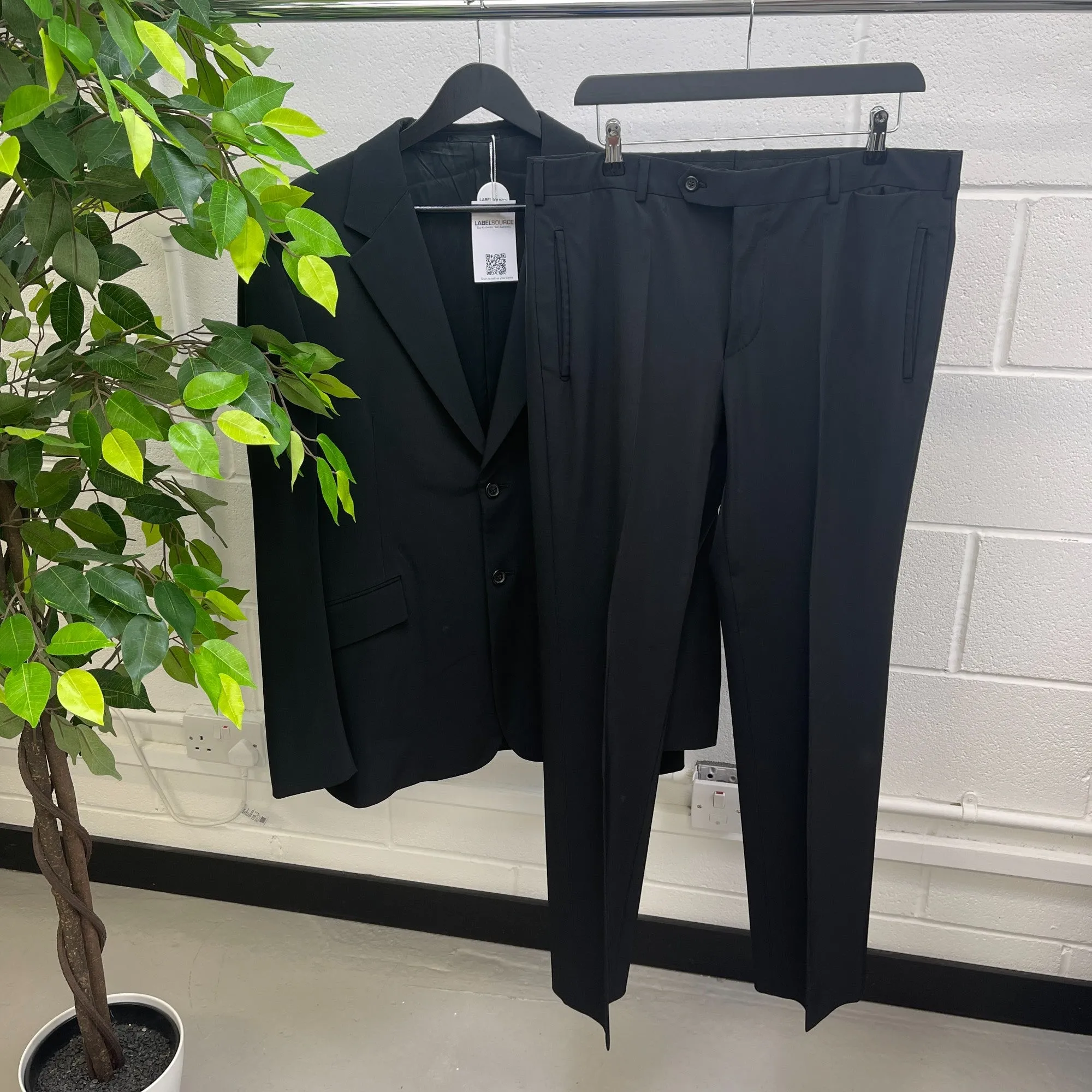 Men's Polyester Suit Black Size 52R